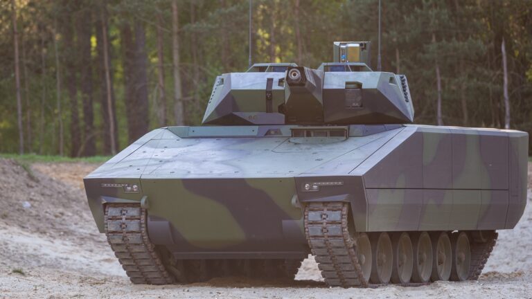 A Rheinmetall Lynx IFV 1DMJ1874